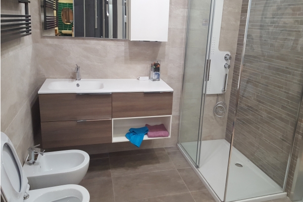 bagnoA86F784B-F8CD-3A22-EEB6-11DF50CA3504.jpg